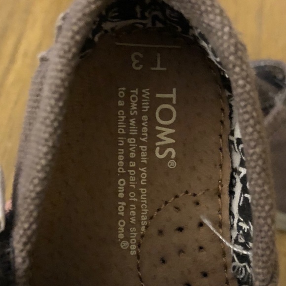 Baby Toms - Picture 3 of 3